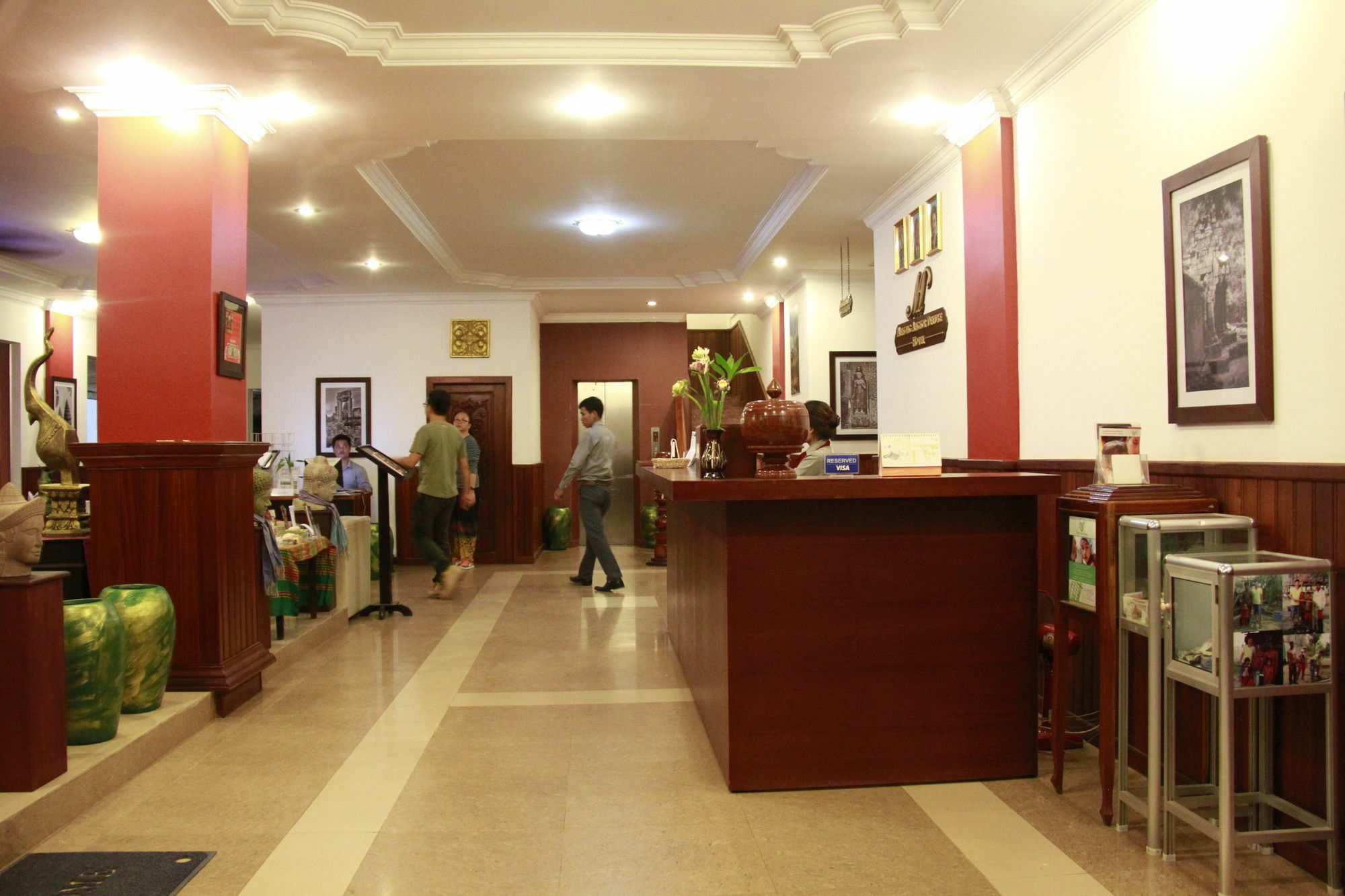 Inn Mekong Angkor Palace 3*